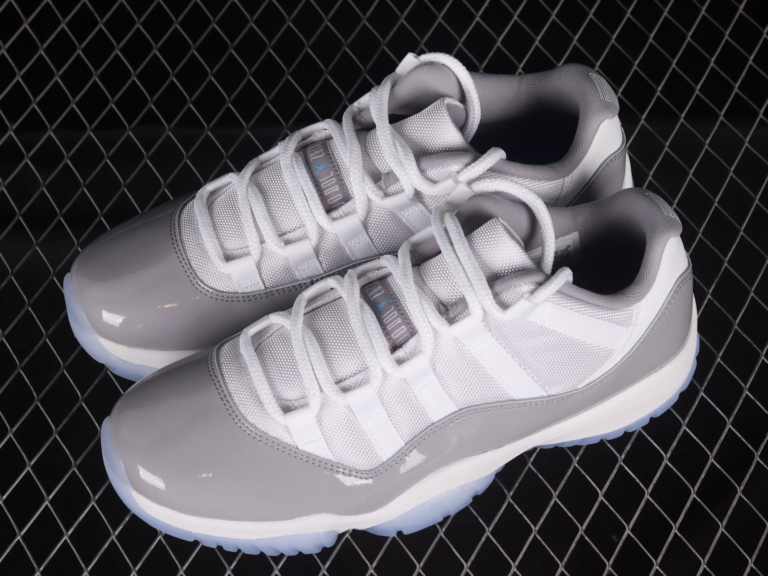 All categories Air Jordan Jordan series basketball shoes Air Jordan 11 pure original version Air Jordan 11 Low "Cement Grey" AJ11 Joe 11 cool gray low-top basketball shoes AV2187-140